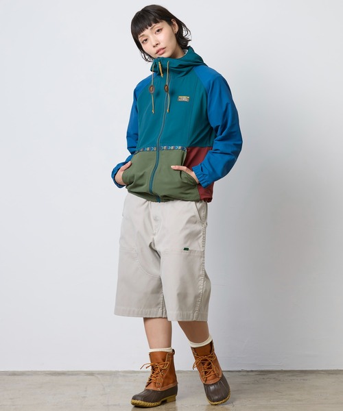 L.L.Bean(エルエルビーン)の「マウンテン・クラシック・ジャケット、マルチカラー ジャパン・フィット(マウンテンパーカー・レディース・グリーン×オレンジ/グリーン系その他/パープル系その他/レッド系その他/ホワイト×ブルー/ブルー系その他/オレンジ系その他/ホワイト系その他・LARGE/SMALL/X-SMALL/MEDIUM/X-LARGE)」の18枚目の写真
