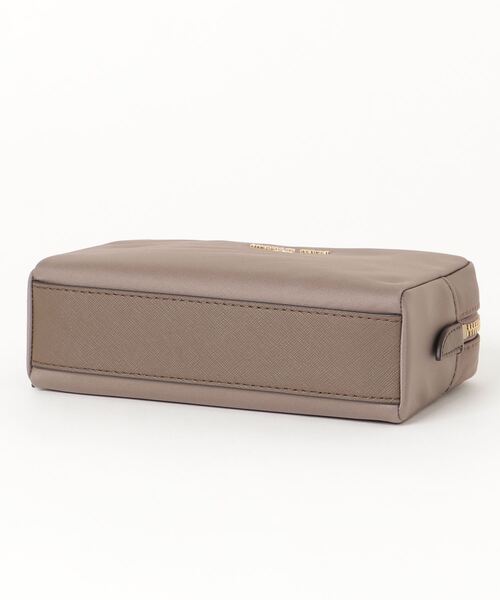 MICHAEL KORS  JET SET CHARM ジップトラベルポーチ MICHAEL KORS（マイケルコース）の「JET SET CHARM(ジェット