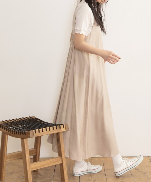 Mysa&Liina（ミーサリーナ）の「オーロラツイルワンピース（ワンピース・レディース・グレイッシュベージュ/ブラック/オレンジ/ブルー・M）」の10枚目の写真