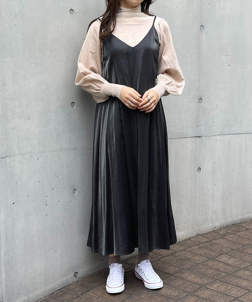 Mysa&Liina（ミーサリーナ）の「オーロラツイルワンピース（ワンピース・レディース・グレイッシュベージュ/ブラック/オレンジ/ブルー・M）」の22枚目の写真