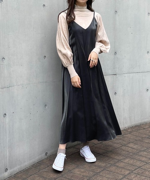 Mysa&Liina（ミーサリーナ）の「オーロラツイルワンピース（ワンピース・レディース・グレイッシュベージュ/ブラック/オレンジ/ブルー・M）」の21枚目の写真