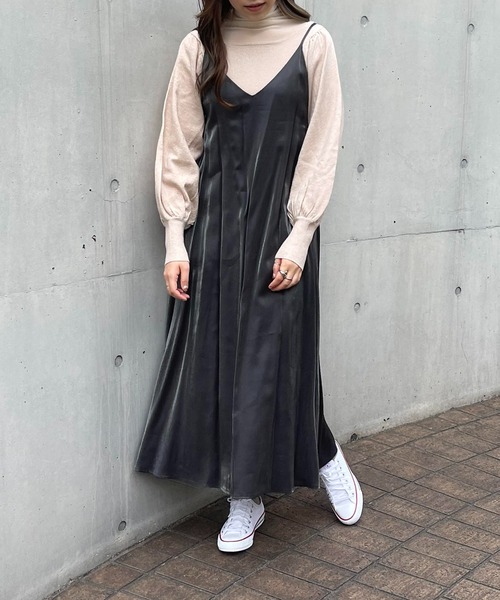 Mysa&Liina（ミーサリーナ）の「オーロラツイルワンピース（ワンピース・レディース・グレイッシュベージュ/ブラック/オレンジ/ブルー・M）」の20枚目の写真