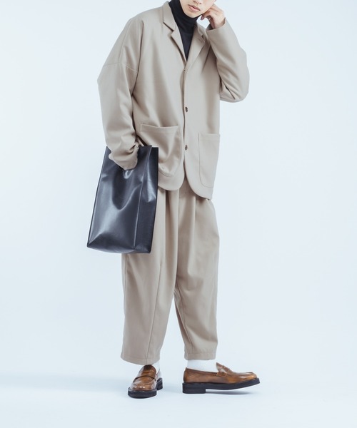 epnok（エプノック）の「フェイクレザーショッパーバッグ（ハンドバッグ・メンズ・ブラック・FREE）」の2枚目の写真