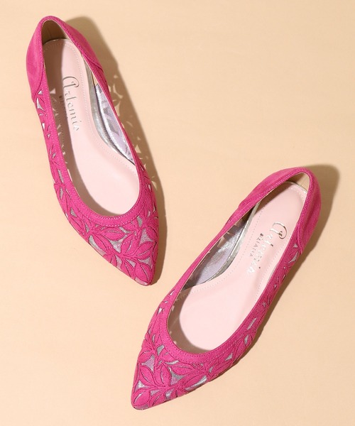 ディズニープリンセスのベビーグッズも大集合 リーフ柄レーザーカットフラットパンプス