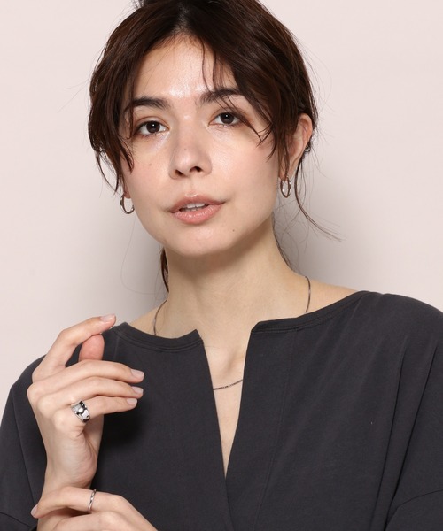 PAS TIERRA（パティエラ）の「【Lien】オーピアス（ピアス（両耳用）・レディース・シルバー/イエローゴールド・FREE）」の13枚目の写真