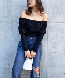 オフショルダーパフスリーブトップス