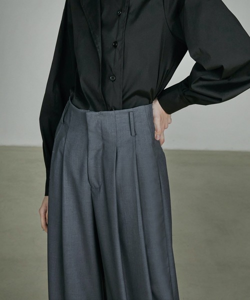 UNSPOKEN（アンスポクン）の「【UNSPOKEN】Hem tack slacks UQ20K016（スラックス・レディース・ダークグレー・M/S/L）」の4枚目の写真