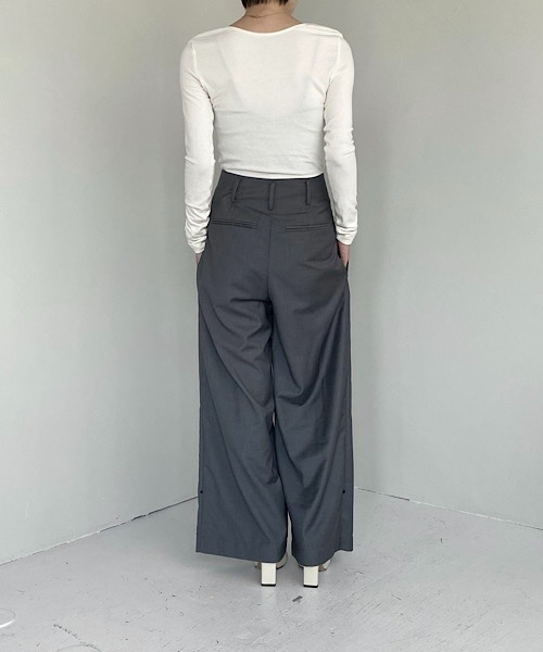 UNSPOKEN（アンスポクン）の「【UNSPOKEN】Hem tack slacks UQ20K016（スラックス・レディース・ダークグレー・M/S/L）」の13枚目の写真