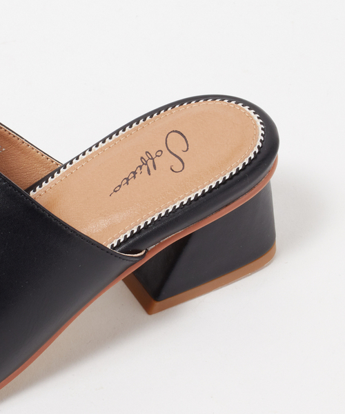 SOFFITTO（ソフィット）の「深ミュールサンダル（サンダル・レディース・ブラック/オフホワイト・3/4/2）」の3枚目の写真