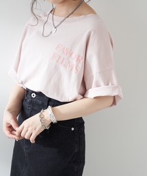 Chico | ショート丈バックロゴダメージTシャツ(Tシャツ/カットソー)