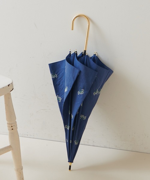 natural couture(ナチュラルクチュール)の「お花刺繍(晴雨兼用)傘(長傘・レディース・ネイビー/ブラック/ミント/ベージュ・FREE)」の4枚目の写真