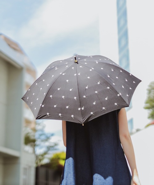 natural couture(ナチュラルクチュール)の「お花刺繍(晴雨兼用)傘(長傘・レディース・ネイビー/ブラック/ミント/ベージュ・FREE)」の7枚目の写真