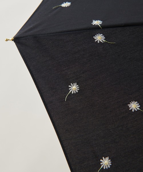 natural couture(ナチュラルクチュール)の「お花刺繍(晴雨兼用)傘(長傘・レディース・ネイビー/ブラック/ミント/ベージュ・FREE)」の10枚目の写真