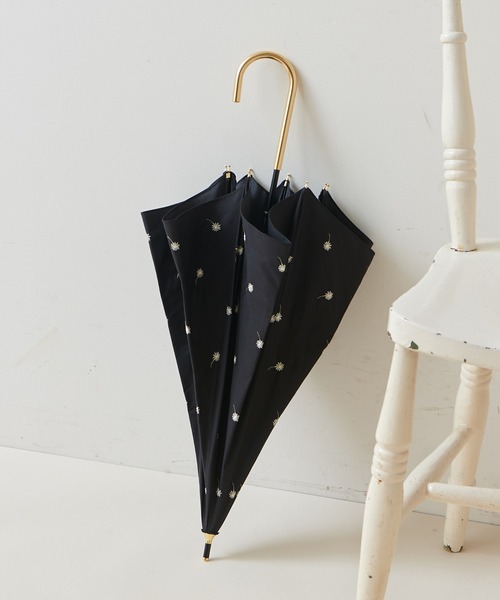 natural couture(ナチュラルクチュール)の「お花刺繍(晴雨兼用)傘(長傘・レディース・ネイビー/ブラック/ミント/ベージュ・FREE)」の8枚目の写真