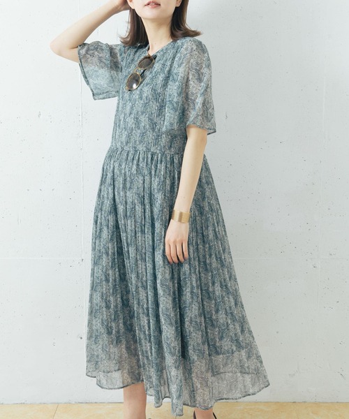 URBAN RESEARCH ROSSO（アーバンリサーチロッソ）の「『一部WEB限定カラー』ランダムプリーツフレアスリーブワンピース（ワンピース・レディース・ブラック/ミント/グリーン系その他/ブルー系その他/イエロー系その他・FREE）」の13枚目の写真