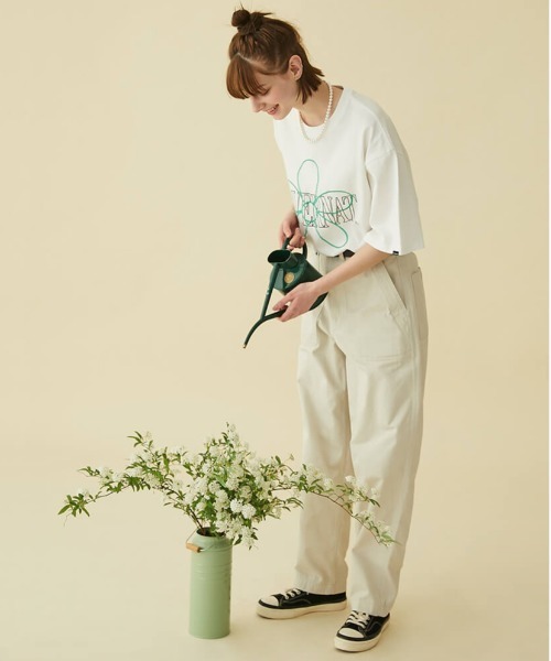 COVERNAT（カバーナット）の「【COVERNAT】FLOWER GRAPHIC TEE