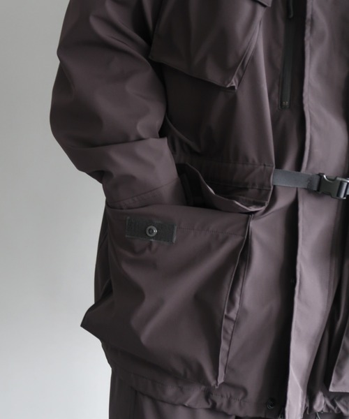 ABU GARCIA(アブ・ガルシア)の「Abu Garcia × is-ness/アブガルシア×イズネス ABU-M808 SMOCK COAT スモックコート 21AAB-0002(マウンテンパーカー・メンズ・ブラック/オリーブ・LARGE/MEDIUM)」の12枚目の写真