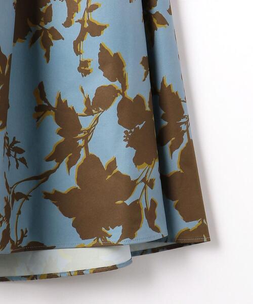 EMMEL REFINES（エメルリファインズ）の「＜EMMEL REFINES（エメル リファインズ）＞EM タフタ プリント ボリュームスカート －ウォッシャブル－（スカート・レディース・ライトブルー/コバルトブルー・S/M/XS）」の3枚目の写真