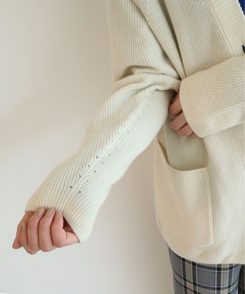 yuni（ユニ ）の「12Gウール/カシミヤ Vneckカーディガン
