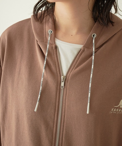 KANGOL EXTRA COMFORT(カンゴールエクストラコンフォート)の「【KANGOL EXTRA COMFORT(カンゴール エクストラ コンフォート)】《WEB限定》ロゴ刺繍 オーバーサイズ ZIPパーカー(パーカー・レディース・グレー/ブラック/オフホワイト/ブルーグレー・M/L/LL)」の5枚目の写真