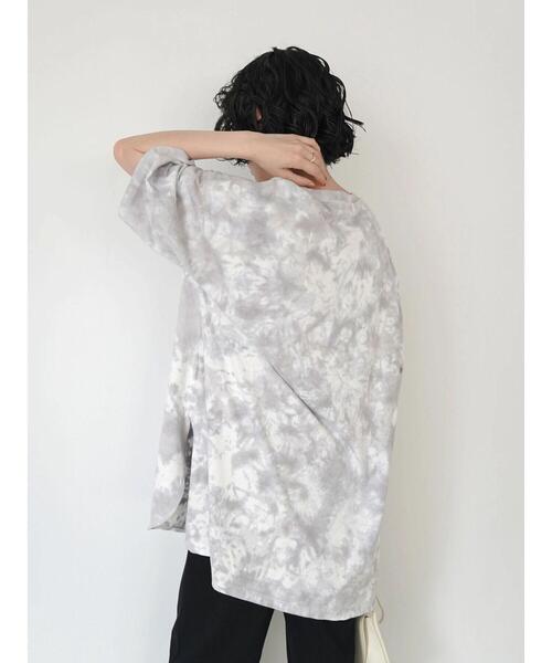 AMERICAN HOLIC（アメリカンホリック）の「タイダイ染め裾ラウンド5分袖カットチュニック（Tシャツ/カットソー・レディース・グレー・L/M）」の7枚目の写真