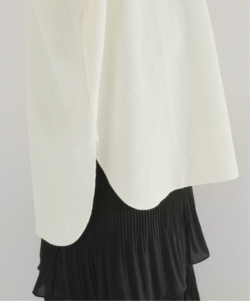 JOURNAL STANDARD relume（ジャーナルスタンダード　レリューム）の「TCワッフルオーバーサイズロングスリーブTシャツ◆（Tシャツ/カットソー・レディース・チャコールグレー/ベージュ系その他/オートミール・FREE）」の9枚目の写真