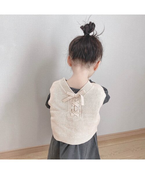 apres les cours（アプレレクール）の「レースアップニットベスト（ニット/セーター・キッズ・ピンク/ベージュ・120/140/100）」の5枚目の写真