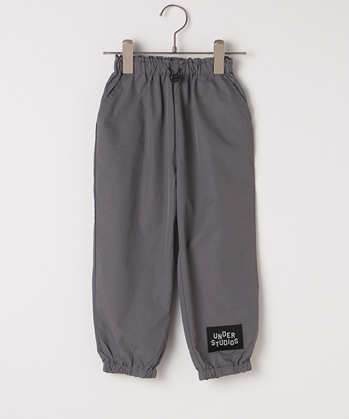 b・ROOM(ビールーム)の「裾ゴムトラックポリエステルパンツ(その他パンツ・キッズ・カーキ/ブラック/レンガ/グレー・110cm/120cm/130cm/100cm/90cm)」の3枚目の写真