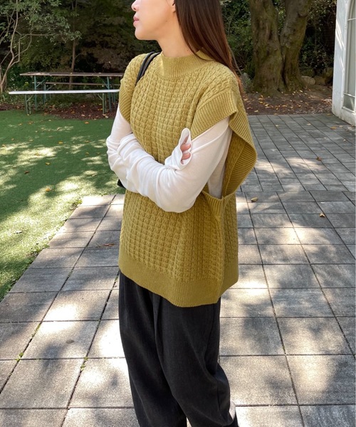 Didot.showroom（ディドット ショールーム）の「【DIDOT.】ハイネックケーブルニットベスト（ベスト・レディース・ブラウン/マスタード/アイボリー・FREE）」の5枚目の写真