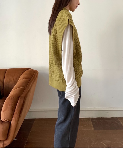 Didot.showroom（ディドット ショールーム）の「【DIDOT.】ハイネックケーブルニットベスト（ベスト・レディース・ブラウン/マスタード/アイボリー・FREE）」の14枚目の写真