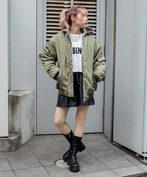 RASVOA（ラスボア）の「フェイクレザーワイドショートパンツ（その他パンツ・レディース・ブラック/アイボリー・FREE）」の8枚目の写真