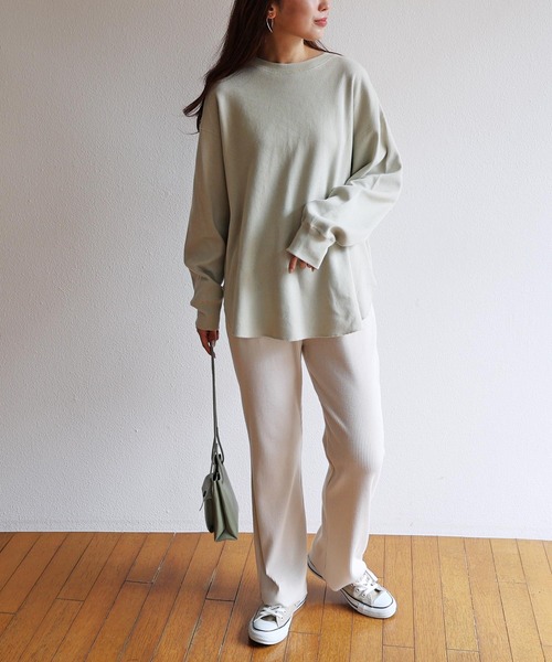 andme(アンドミー)の「コットンワッフル長袖クルーネックTシャツ(Tシャツ/カットソー・レディース・チャコールグレー/ブラック/ベージュ/ブルー/グリーン/アイボリー/グレイッシュベージュ・M)」の17枚目の写真
