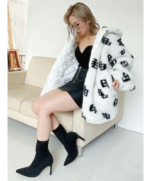 GYDA(ジェイダ)の「フェイクレザーZIPスカートライクショーパン(スカート・レディース・ブラック・SMALL/MEDIUM)」の4枚目の写真