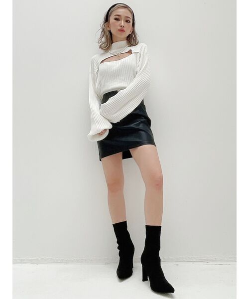 GYDA(ジェイダ)の「フェイクレザーZIPスカートライクショーパン(スカート・レディース・ブラック・SMALL/MEDIUM)」の11枚目の写真