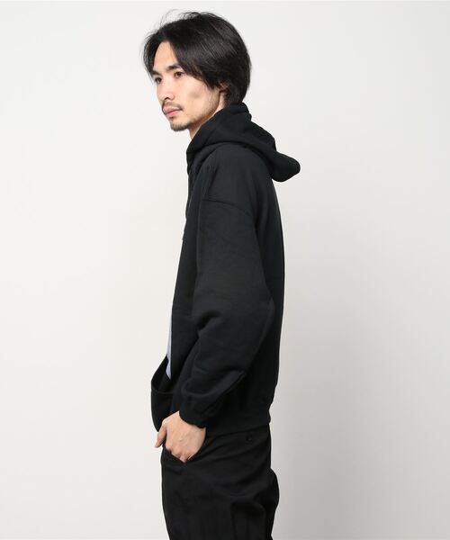 LABRAT(ラブラット)の「Ryu Ika×flotsam books×LABRAT "hug" Hoodie(パーカー・メンズ・ブラック・X-LARGE/LARGE)」の6枚目の写真