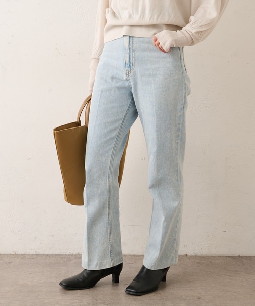 Omekashi（オメカシ）の「センタープレスデニム（デニムパンツ・レディース・ライトブルー・38/36）」の7枚目の写真