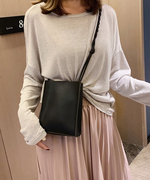 TABI PAL(タビパル)の「【TABI PAL】ミニ スクエア バッグ(ショルダーバッグ・レディース・ミント/アイボリー/ブラック/マスタード/グリーン・FREE)」の16枚目の写真