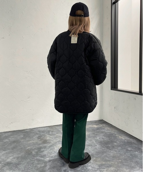 apres jour mignon(アプレジュールミニョン)の「リバーシブルキルティングブルゾン【ZOZOTOWN限定アイテム】(ブルゾン・レディース・ブラック/カーキ/ライトベージュ・X-LARGE/フリー)」の11枚目の写真