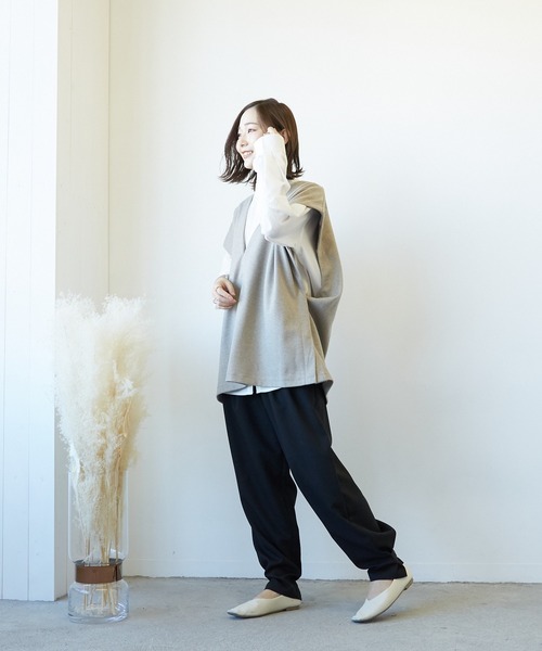 VIBGYOR(ヴィブジョー)の「カットツイル起毛深V-2wayトップス(AS)(その他トップス・レディース・チャコールグレー/ベージュ/ベージュ系その他・FREE)」の21枚目の写真