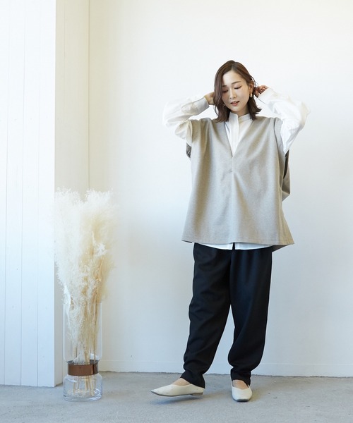 VIBGYOR(ヴィブジョー)の「カットツイル起毛深V-2wayトップス(AS)(その他トップス・レディース・チャコールグレー/ベージュ/ベージュ系その他・FREE)」の22枚目の写真