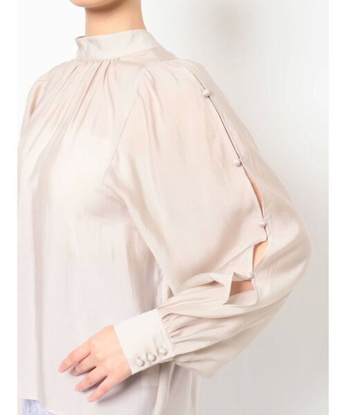 MERCURYDUO(マーキュリーデュオ)の「2WAYスリットスリーブブラウス(シャツ/ブラウス・レディース・オフホワイト/イエロー/ベージュ・FREE)」の20枚目の写真