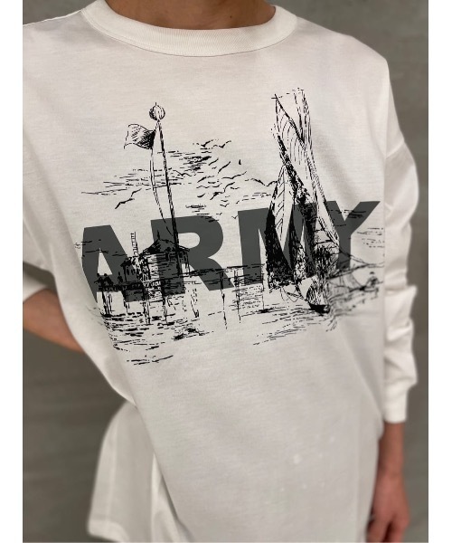 BEARDSLEY(ビアズリー)の「《FRIPIER・ユニセックス》ARMYロングTシャツ(マリーナ)(Tシャツ/カットソー・レディース・ホワイト/グレー・FREE)」の15枚目の写真