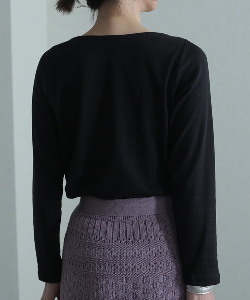 ElegChic（エレグシック）の「フライスボートネック ロング スリーブシャツ 長袖 （Tシャツ/カットソー・レディース・マジェンタ/ライトブルーグレー/チャコールグレー/杢グレー/ネイビー/ブラック/グレイッシュベージュ/ホワイト/カーキ・3L/4L/L/M/XL）」の20枚目の写真