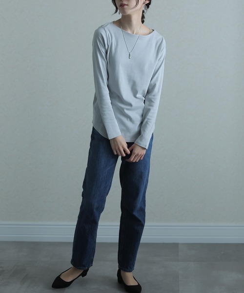 ElegChic（エレグシック）の「フライスボートネック ロング スリーブシャツ 長袖 （Tシャツ/カットソー・レディース・マジェンタ/ライトブルーグレー/チャコールグレー/杢グレー/ネイビー/ブラック/グレイッシュベージュ/ホワイト/カーキ・3L/4L/L/M/XL）」の12枚目の写真