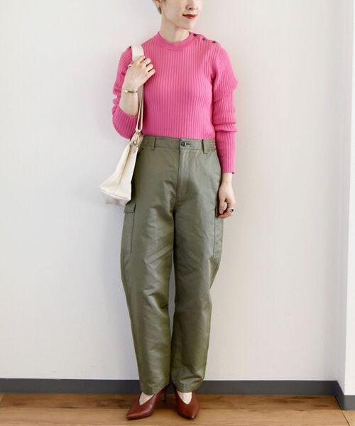 SHIPS any(シップス エニィ)の「SHIPS any:〈ウォッシャブル〉スマート カーゴ ロングパンツ◇(カーゴパンツ・レディース・ネイビー/カーキ・40/38/36)」の20枚目の写真