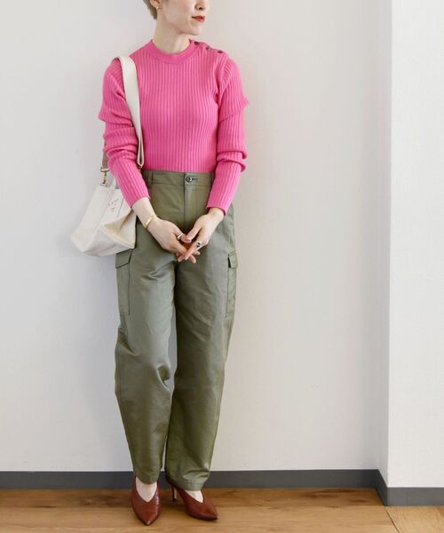 SHIPS any(シップス エニィ)の「SHIPS any:〈ウォッシャブル〉スマート カーゴ ロングパンツ◇(カーゴパンツ・レディース・ネイビー/カーキ・40/38/36)」の22枚目の写真