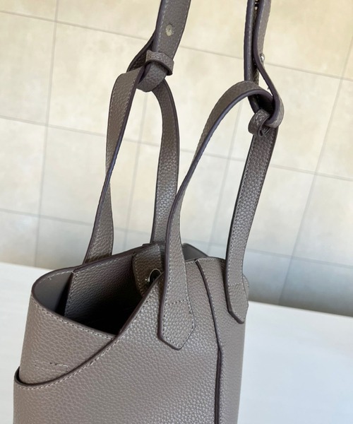 lala Born（ララボーン）の「2wayバケツ型バッグ（ハンドバッグ・レディース・ブラック/カーキ/ブラウン/ホワイト・FREE）」の16枚目の写真