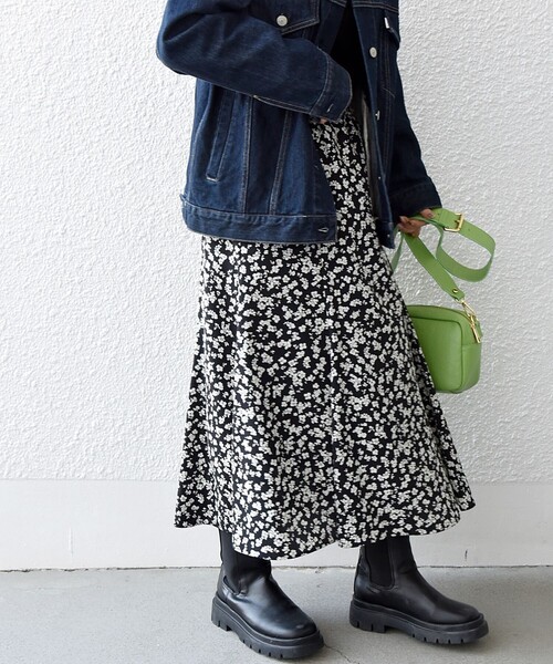 SHIPS any（シップス エニィ）の「SHIPS any:〈ウォッシャブル〉フラワー マーメイド スカート（スカート・レディース・ライトブルー/ブラック/グリーン/ネイビー・38/36）」の21枚目の写真