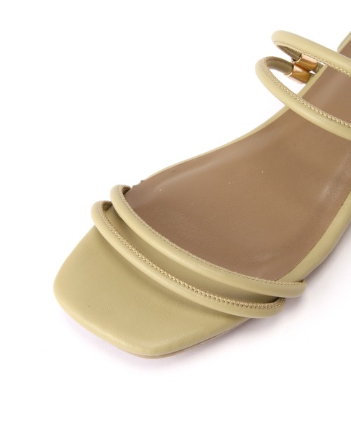 NATURAL BEAUTY BASIC（ナチュラルビューティーベーシック）の「ナローストラップ２ＷＡＹサンダル（サンダル・レディース・オフホワイト/ライトグリーン/ブラック・LARGE/MEDIUM）」の13枚目の写真