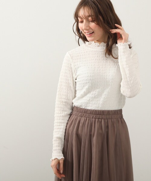 DRESKIP(ドレスキップ)の「◆シボシボハイネックプルオーバー(Tシャツ/カットソー・レディース・ブラック/オフホワイト/イエロー系その他・02/03/04)」の1枚目の写真